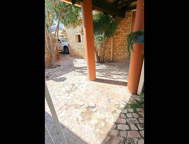 4 BEDROOM PROPERTY TO RENT IN WAVERLEY